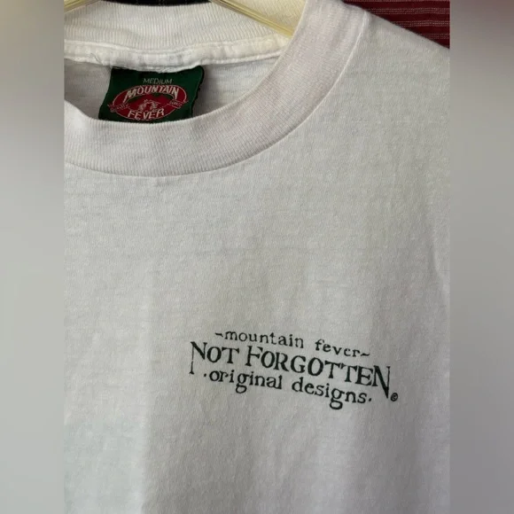 Vintage White Graphic T-Shirt Medium – Single Stitch - Picture 2 of 6